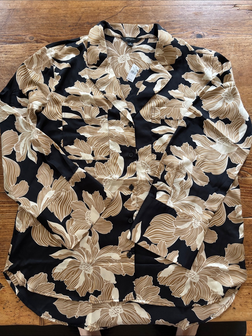 NWTBanana Republic Black Floral Silky Pajamas
